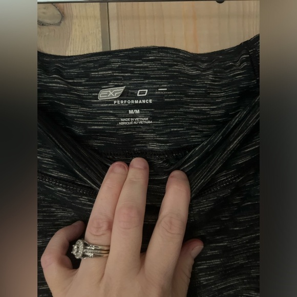 Express Space Dye Performance Legging - Picture 3 of 6